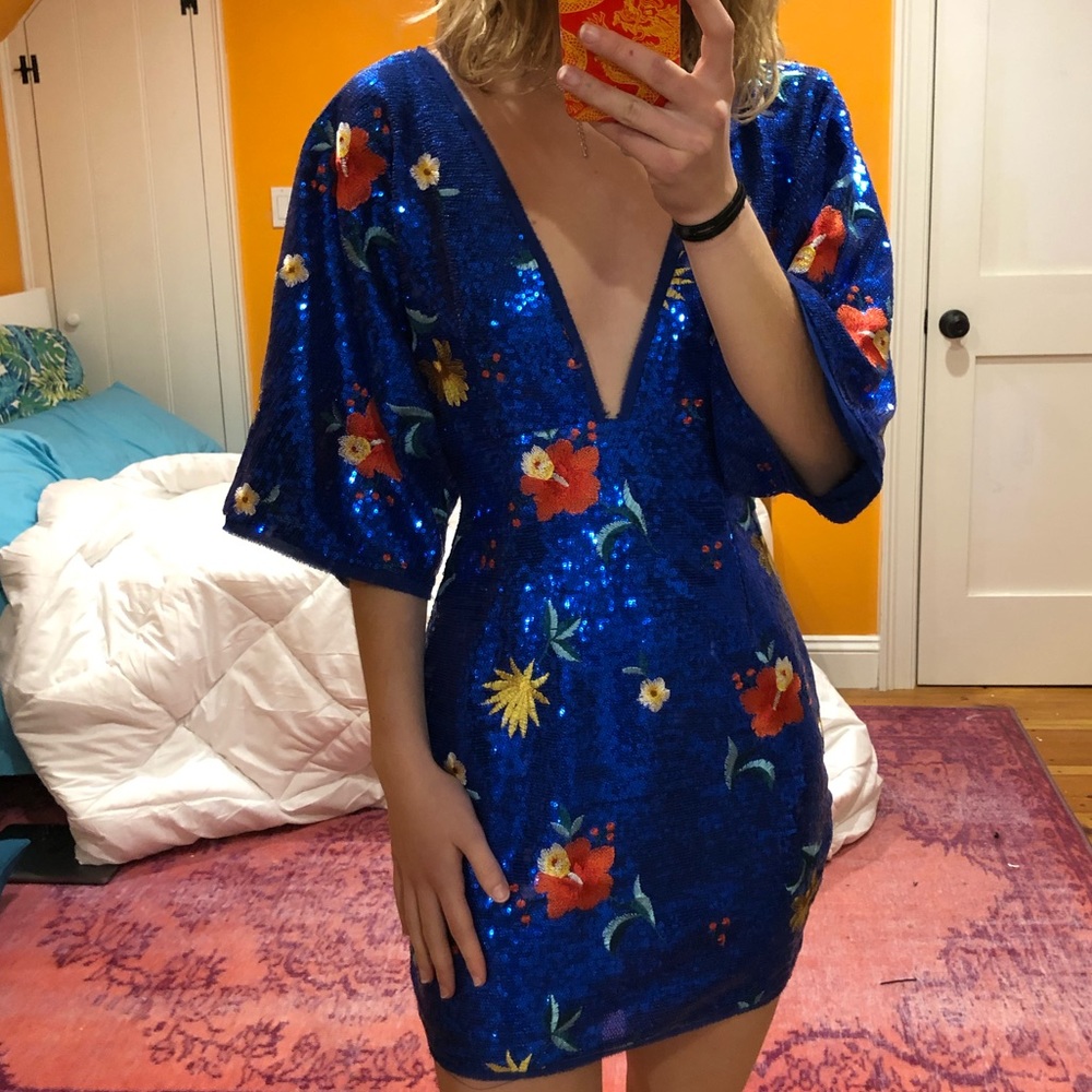 Fashion Nova Blue Sequined mini dress!!